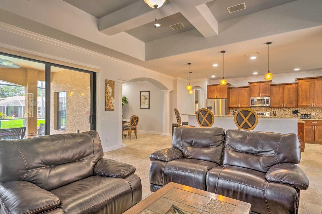 Canalfront Cape Coral Home With Patio And Grill! Extérieur photo