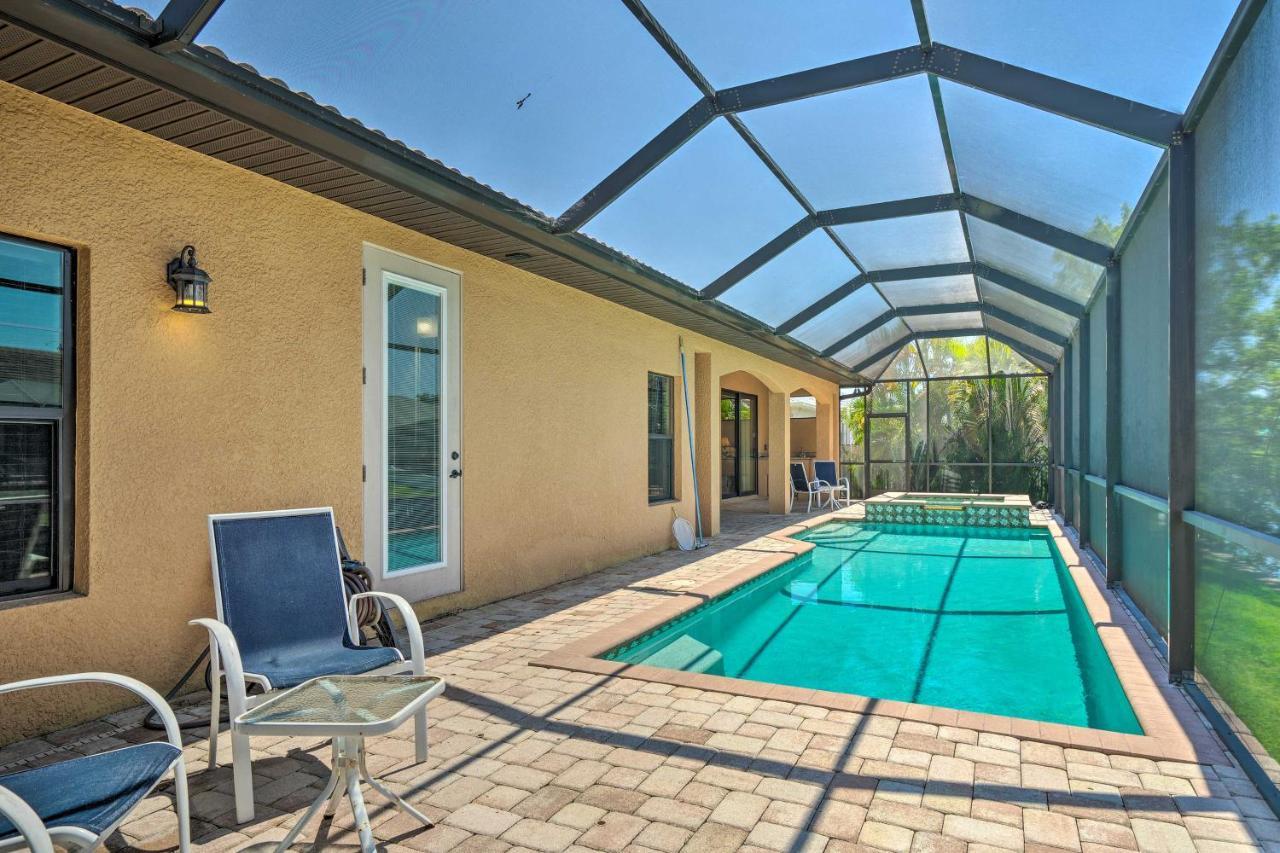 Canalfront Cape Coral Home With Patio And Grill! Extérieur photo